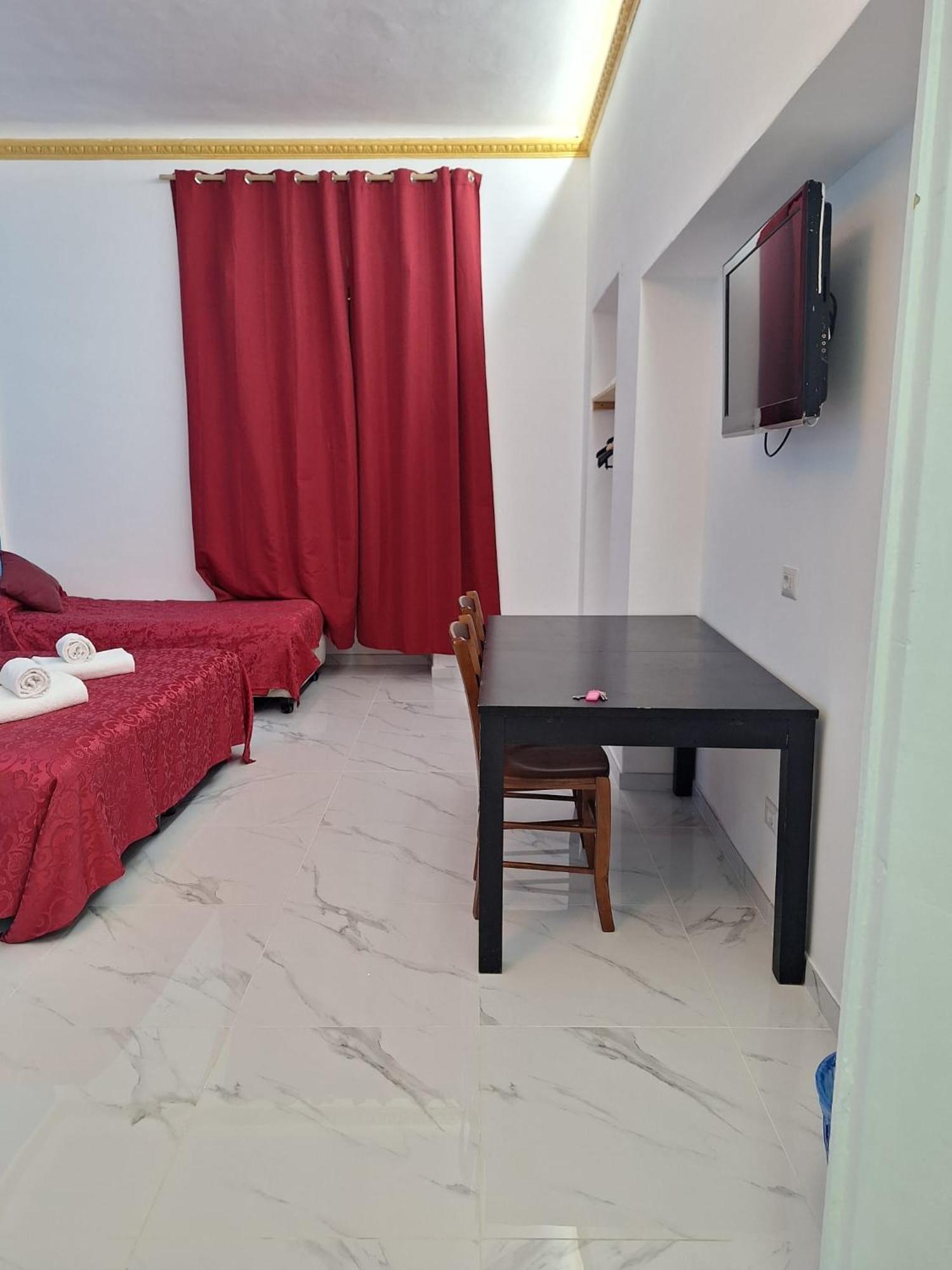 Relax On 247 Hostel Rome Bagian luar foto